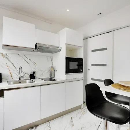 Charming And Cozy At Parc Des Buttes Chaumont Apartman